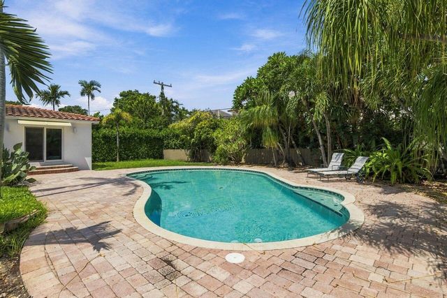 2317 NE 12TH Street, Fort Lauderdale, FL 33304