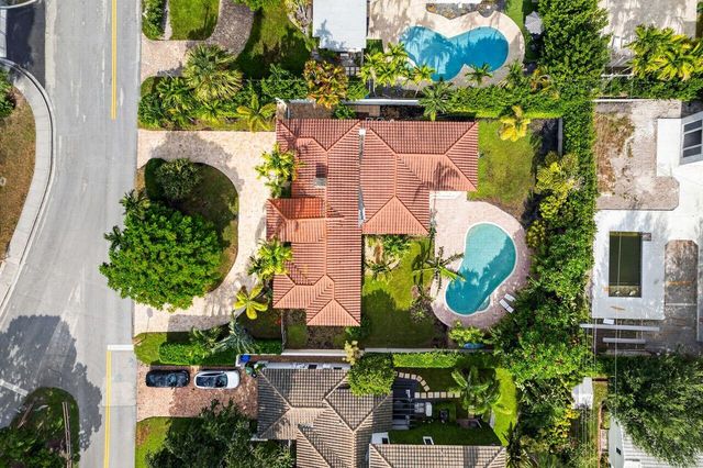 2317 NE 12TH Street, Fort Lauderdale, FL 33304