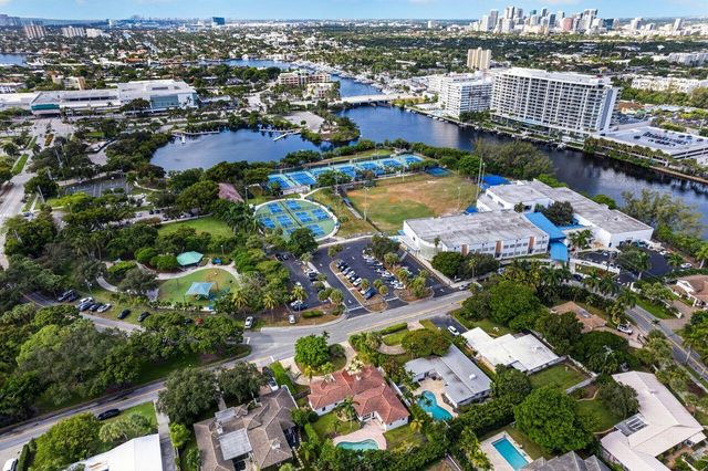 2317 NE 12TH Street, Fort Lauderdale, FL 33304