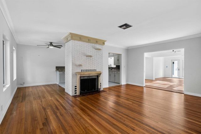 2317 NE 12TH Street, Fort Lauderdale, FL 33304