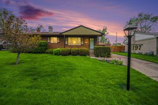 197 Wallace Drive, Saline City, MI 48176