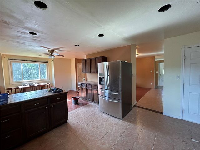 811 Lime St, Monongahela, PA 15063