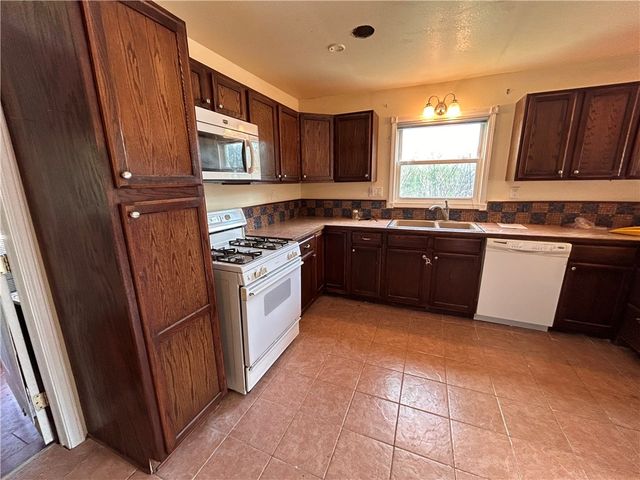 811 Lime St, Monongahela, PA 15063