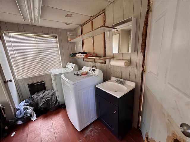 811 Lime St, Monongahela, PA 15063