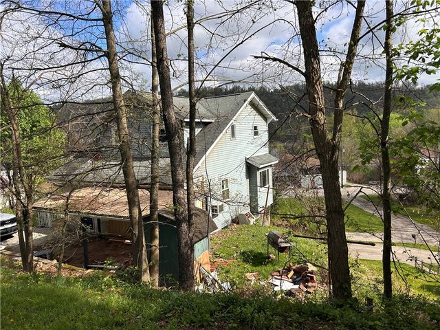 811 Lime St, Monongahela, PA 15063