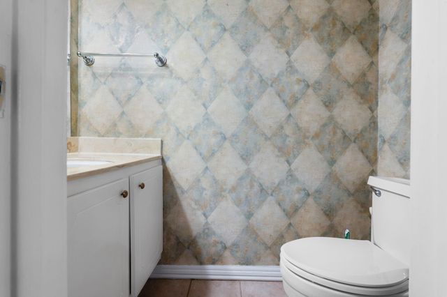 5726 Quince Rd Apt 9, Memphis, TN 38119