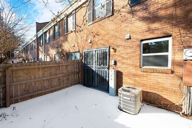 5726 Quince Rd Apt 9, Memphis, TN 38119