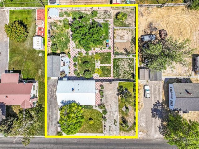 548 Fillmore Street, Twin Falls, ID 83301