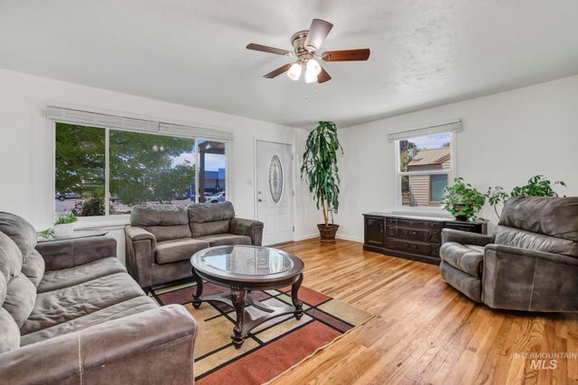 548 Fillmore Street, Twin Falls, ID 83301