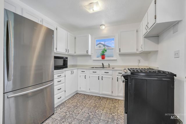 548 Fillmore Street, Twin Falls, ID 83301