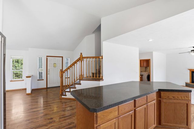 1208 E MEAD St, Spokane, WA 99218