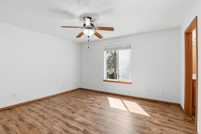 1208 E MEAD St, Spokane, WA 99218