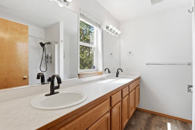 1208 E MEAD St, Spokane, WA 99218