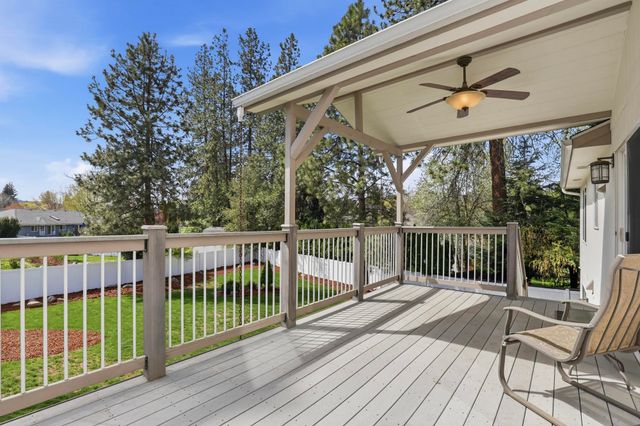 1208 E MEAD St, Spokane, WA 99218