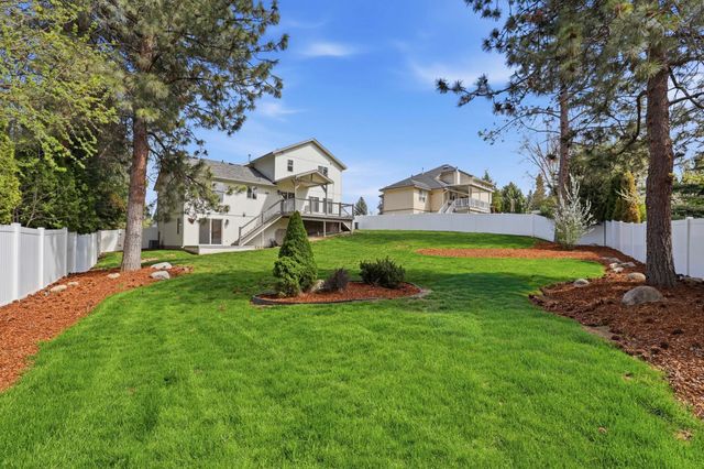 1208 E MEAD St, Spokane, WA 99218