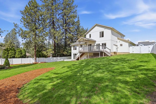 1208 E MEAD St, Spokane, WA 99218