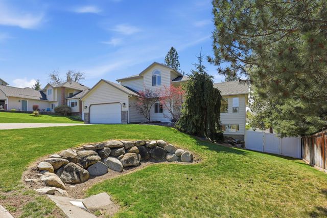 1208 E MEAD St, Spokane, WA 99218