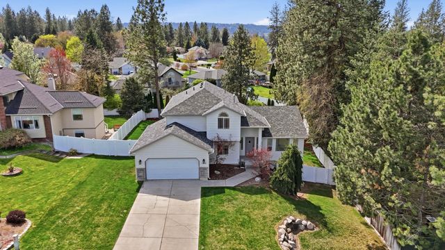 1208 E MEAD St, Spokane, WA 99218
