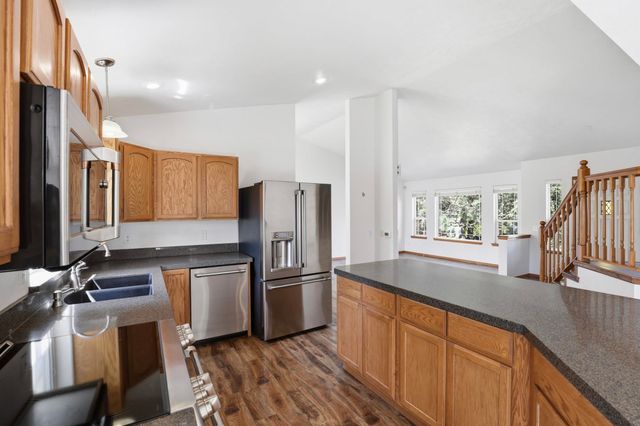 1208 E MEAD St, Spokane, WA 99218