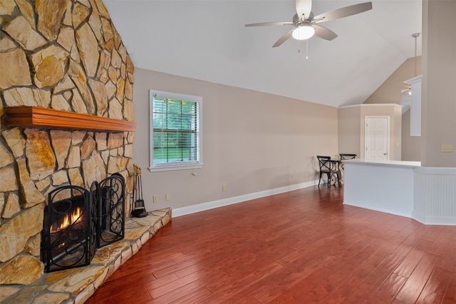 2275 Woodstone Drive, Benton, LA 71006