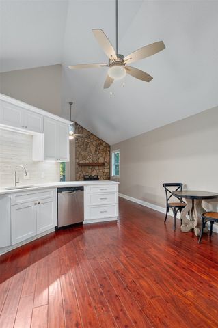 2275 Woodstone Drive, Benton, LA 71006