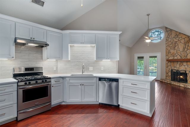 2275 Woodstone Drive, Benton, LA 71006