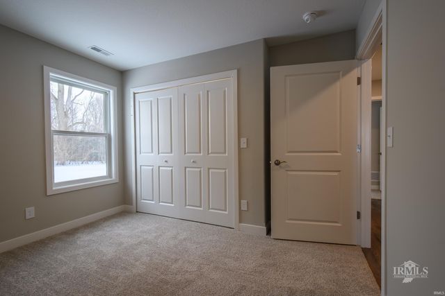 1600 S O'Hare Boulevard, Yorktown, IN 47396