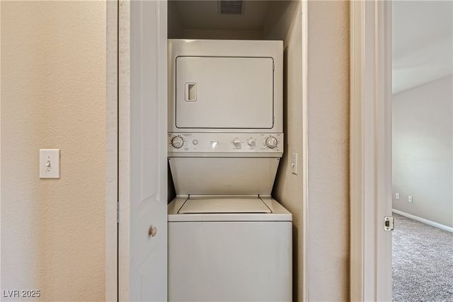 5174 Starter Avenue, Las Vegas, NV 89156