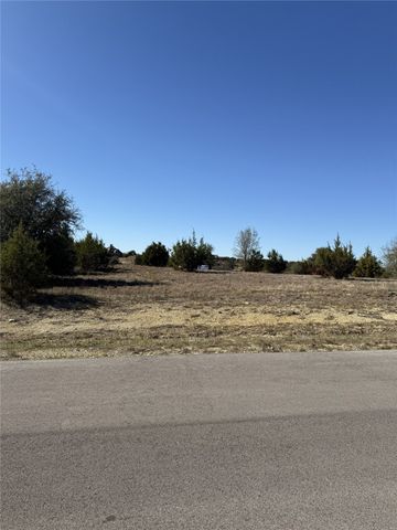 7116 Eagle Oaks Drive, Cleburne, TX 76093