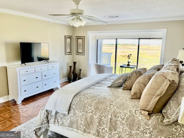 372 Moss Oak Circle, St. Simons, GA 31522