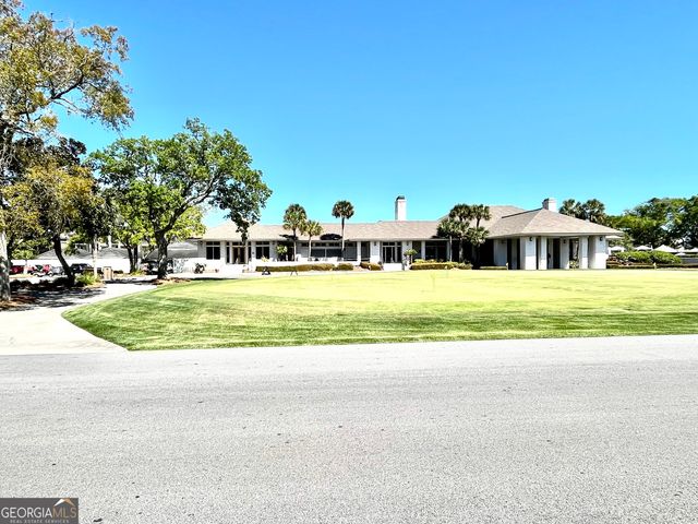 372 Moss Oak Circle, St. Simons, GA 31522