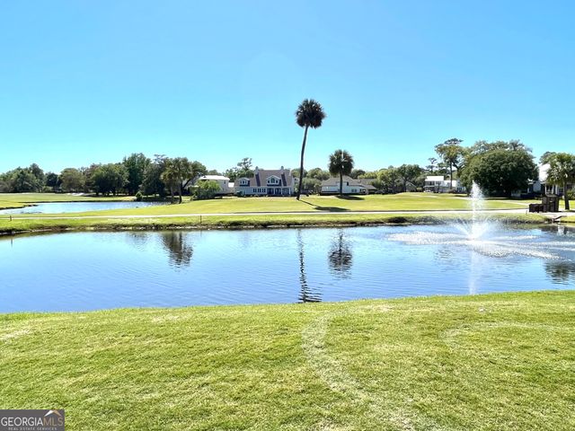 372 Moss Oak Circle, St. Simons, GA 31522