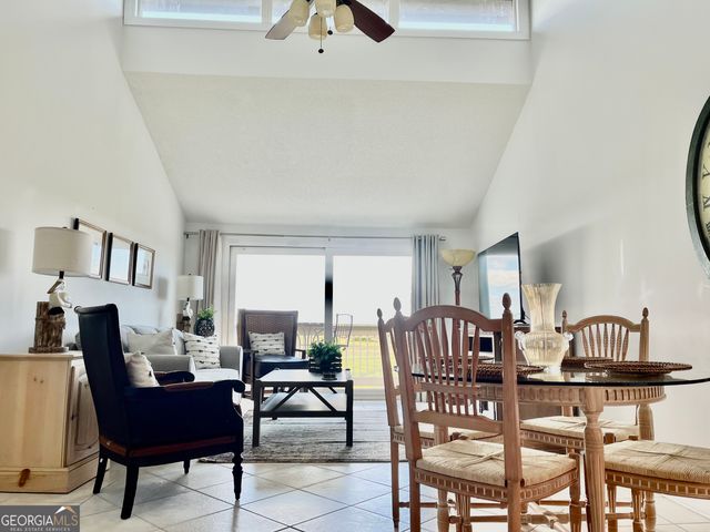 372 Moss Oak Circle, St. Simons, GA 31522