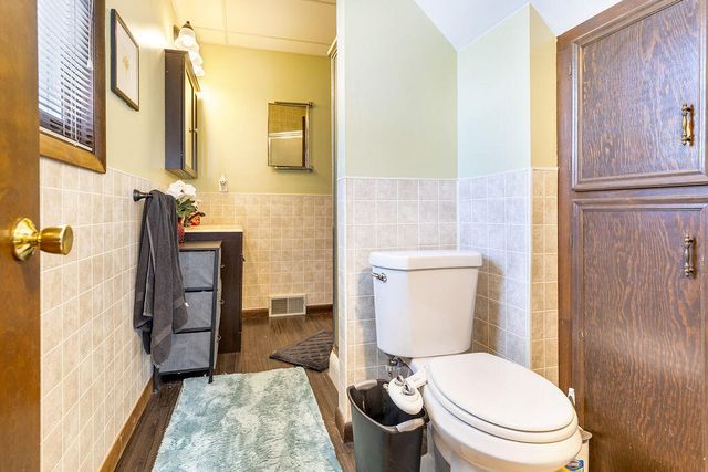 735 E Marshall Street, Hastings, MI 49058