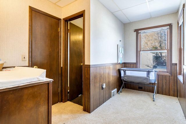 735 E Marshall Street, Hastings, MI 49058