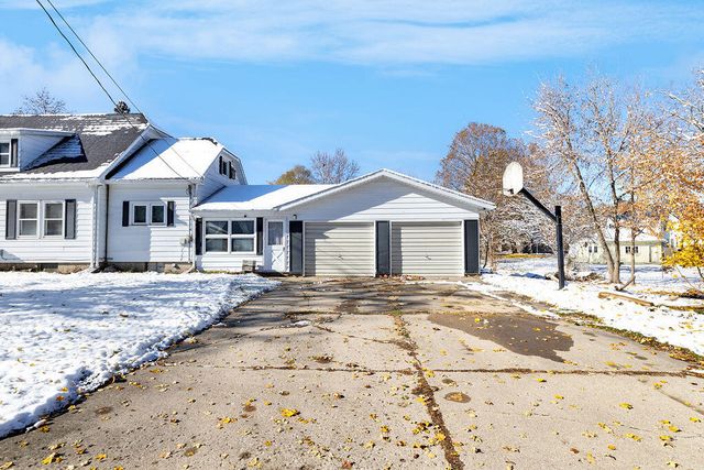 735 E Marshall Street, Hastings, MI 49058