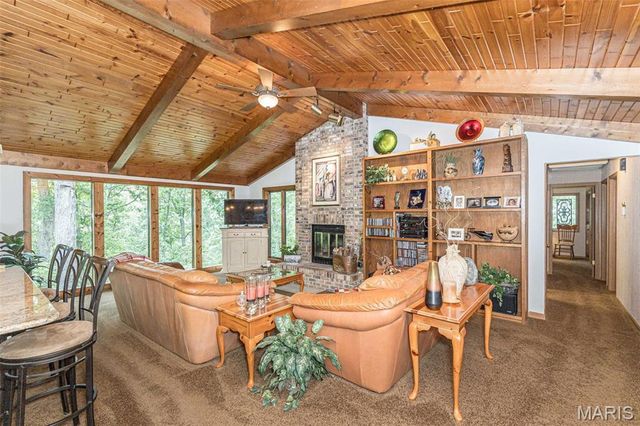 7 Walnut Ridge Court, Defiance, MO 63341