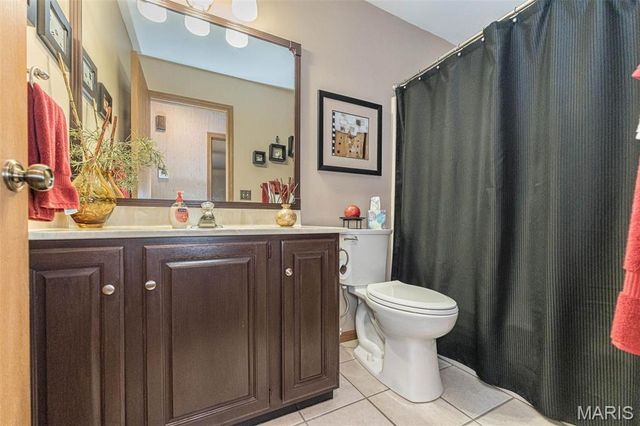 7 Walnut Ridge Court, Defiance, MO 63341