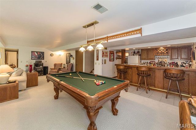 7 Walnut Ridge Court, Defiance, MO 63341