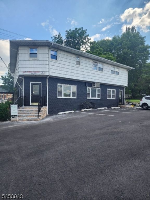 400 Seaton Ave, Roselle Park Boro, NJ 07204 — exterior