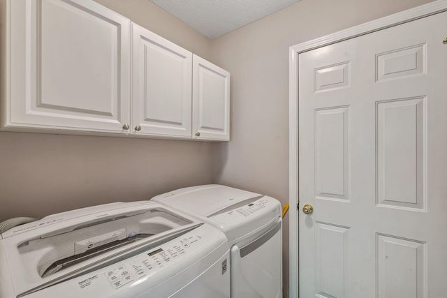 5556 Falco Drive 5556 Falco Drive, Westerville, OH 43081