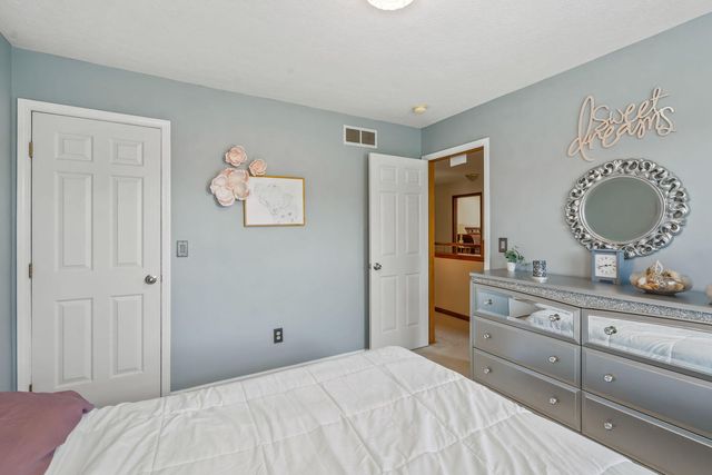 5556 Falco Drive 5556 Falco Drive, Westerville, OH 43081