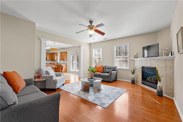 39 Brisbane Court, Newnan, GA 30263