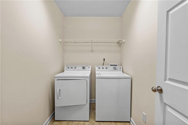 39 Brisbane Court, Newnan, GA 30263