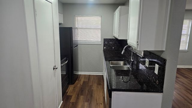 5604 Oak Grove Road, Fort Worth, TX 76134