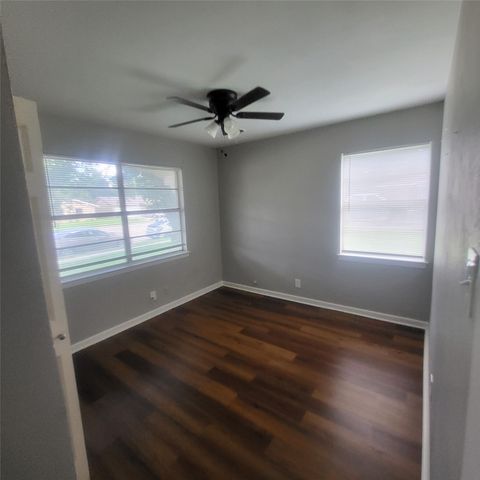 5604 Oak Grove Road, Fort Worth, TX 76134
