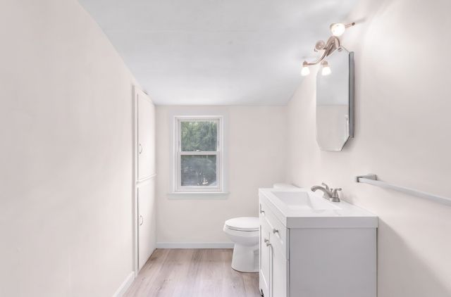 44 Arthur St, Springfield, MA 01104