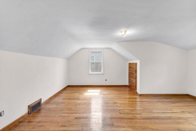 44 Arthur St, Springfield, MA 01104
