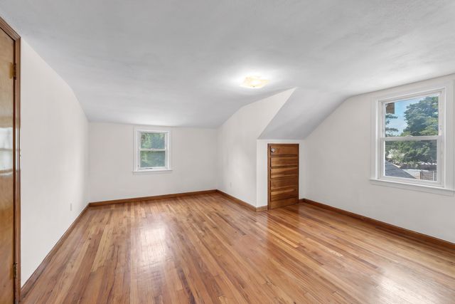 44 Arthur St, Springfield, MA 01104