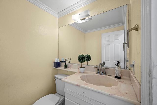 2092 Northshore Dr C, Chula Vista, CA 91913